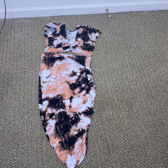 2 piece set - Picture 2 of 2